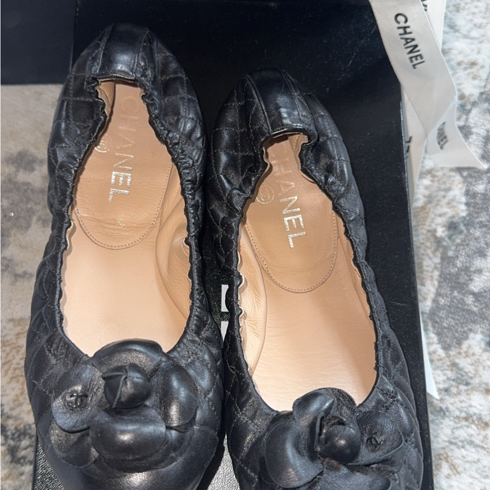 Chanel Black Quilted Ballet Flats